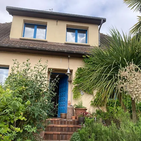 Spacieuse Et Lumineuse Bed & Breakfast Mondeville (Calvados)